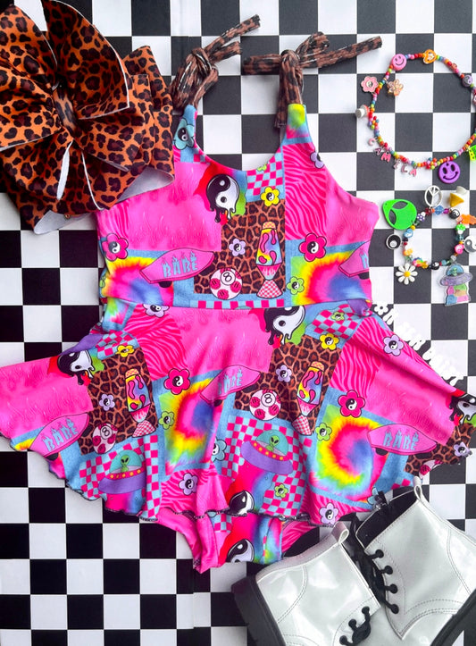 Funky way of life! ✌🏼🌈👽🐆